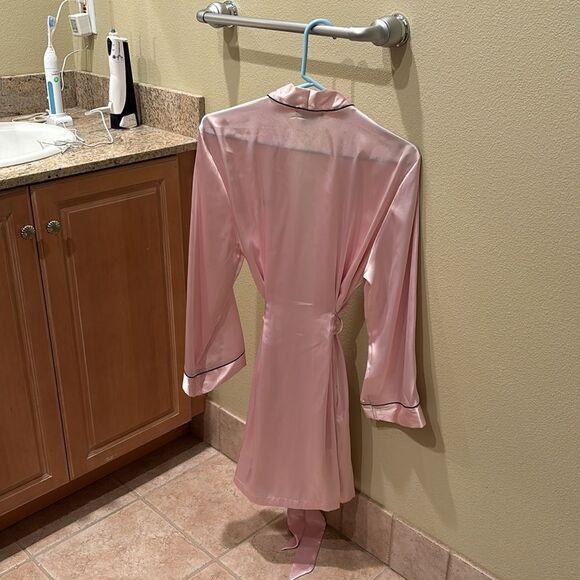 Jones New York woman's baby pink slip and robe - Picture 7 of 15